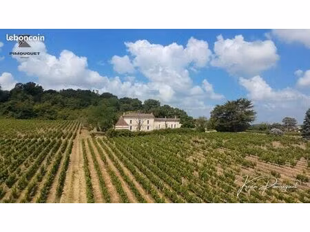 maison 10 pièces 258 m²