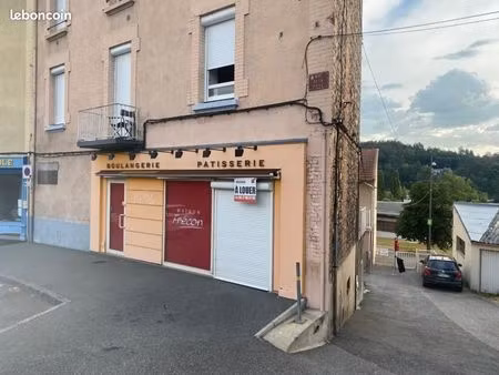 local commercial 59 m²