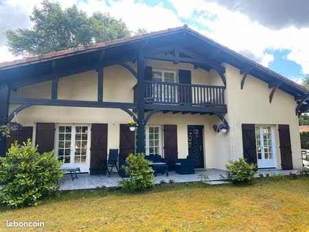 maison 7 pièces 190 m²