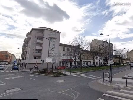 fonds de commerce 160 m²