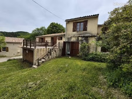 maison 13 pièces 235 m²