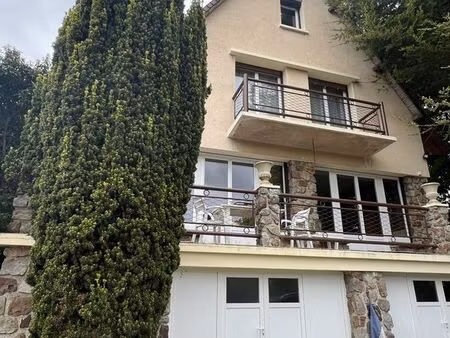 propriété 7 pièces 128 m²