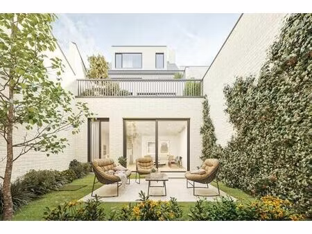 projet de terrain autorisé pour 3 appartements à vendre !