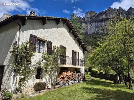 maison 4 pièces 105 m²