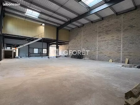 local 248 m² oissel