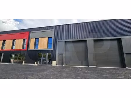 local bureaux 228 m²