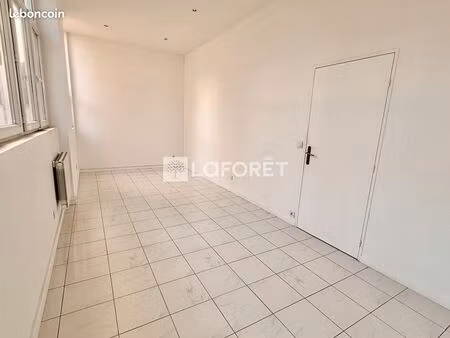 bureaux 19 m² montreuil