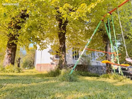 maison de caractère à drugeac (15140) – 200 m² avec grand jardin de 3000 m²  à rénover