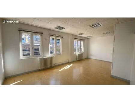 local commercial 140 m²