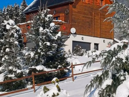 vds chalet madrier au pied de la station de chastreix sancy