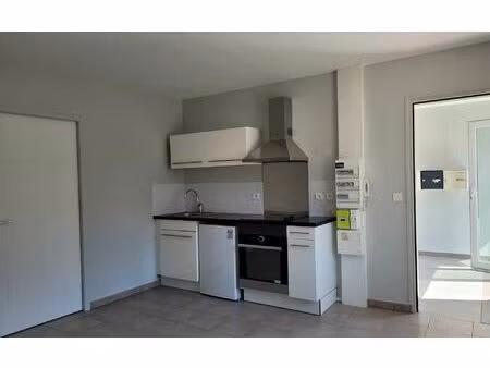 location appartement  30.27 m² t-2 à la souterraine  393 €
