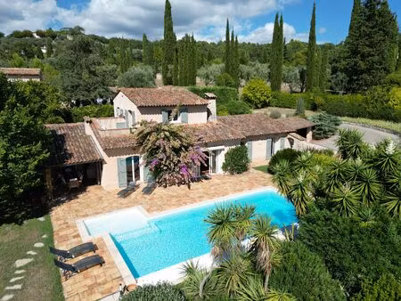 villa provençale plein sud vue dominante