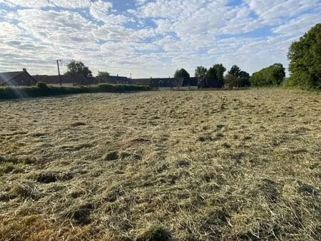 terrain 1272 m² penin