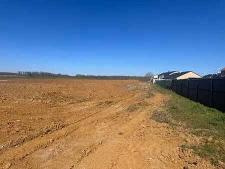 en vente terrain constructible 6 ares – 70 000 € |mont-bonvillers