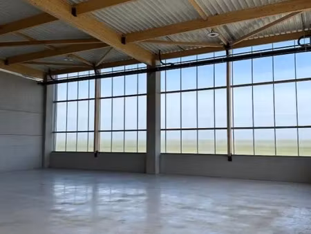 local d'activités de 532m²