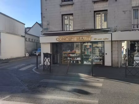 vente local d'activités 110 m²