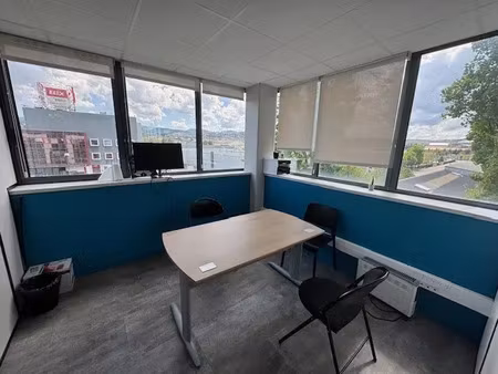 a vendre st etienne technopole - 147 m2 de bureaux état neuf