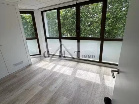 220 m² boutique / bureaux à louer le perreux