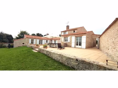 vente maison 7 pièces 149 m² à curzon (85540)  378 000 €