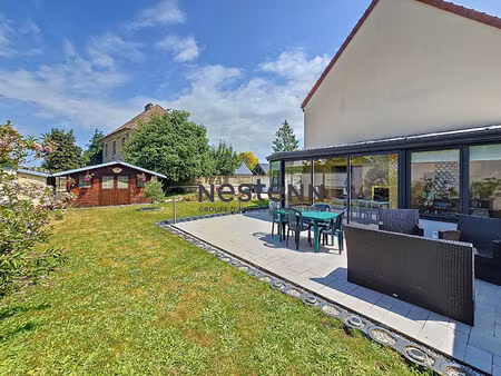 à vendre en exclusivité ensemble immobilier avec maison principale et 3 appartements loués