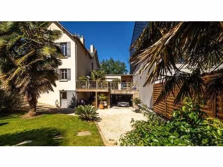 vente maison à nantes saint-donatien (44000) : à vendre / 220m² nantes saint-donatien