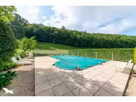 maison en pierre de 8 pièces principales