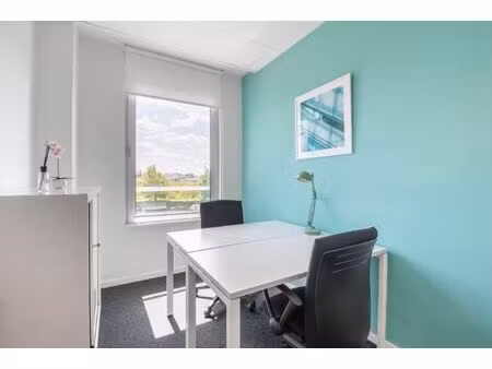 accès illimité aux bureaux de regus roeselare west wing park