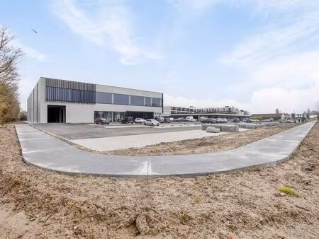 bien professionnel à louer à veurne € 2.170 (l8plc) | zimmo