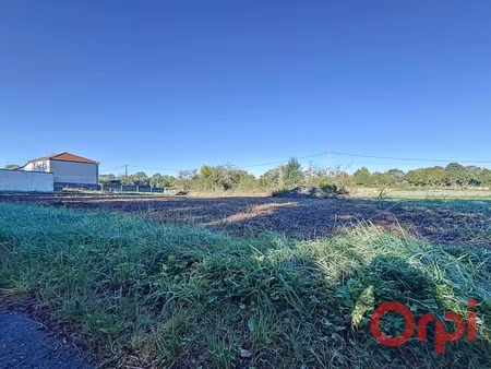 vente terrain 1524 m² à bourges (18000)  27 900 €