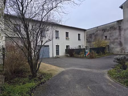 essey-les-nancy : joli et spacieux appartement t4 duplex ave