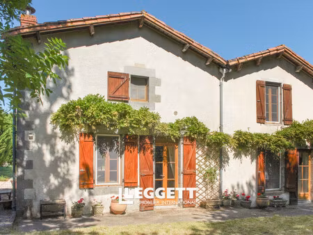 maison 6 pièce(s)  amailloux