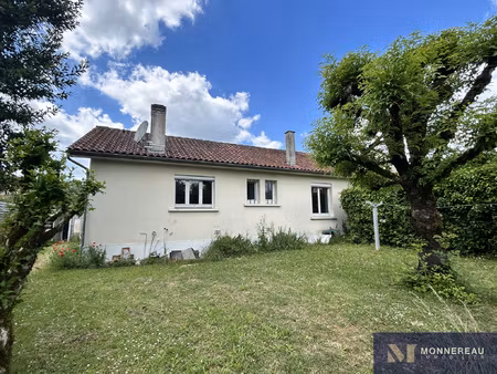 maison individuelle avec grand garage en coeur de bourg