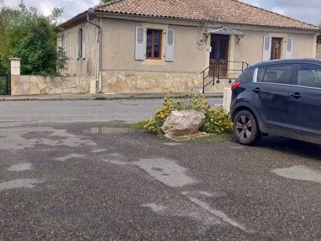 maison de village avec dépendance faget abbatial (32)