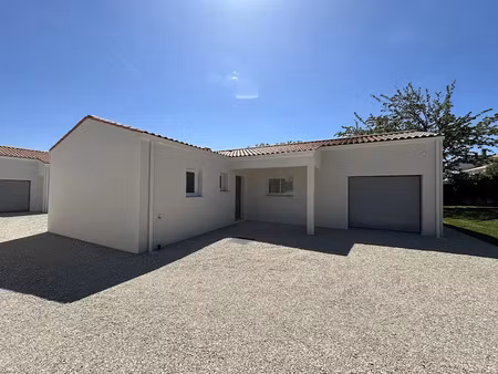 vente locaux professionnels 4 pièces 99 m² à meschers-sur-gironde (17132)  462 000 €