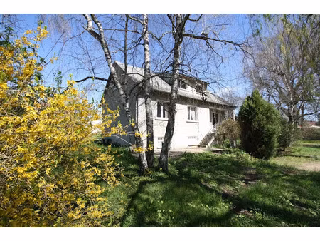 vente maison 7 pièces 150 m² à boulleret (18240)  145 000 €