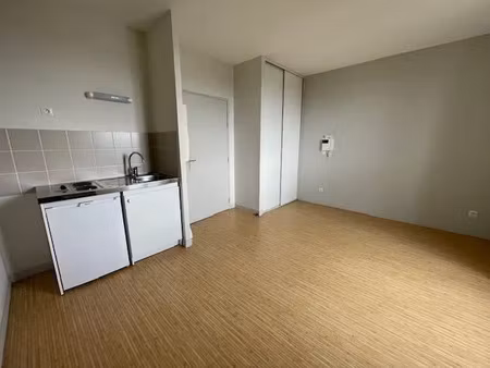 location appartement 1 pièce 22.2 m² à la souterraine (23300)  280 €