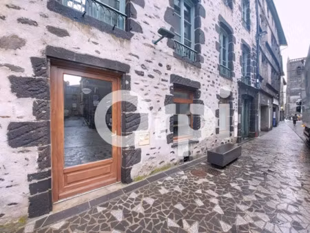 location locaux professionnels 45 m² à saint-flour (15100)  480 €
