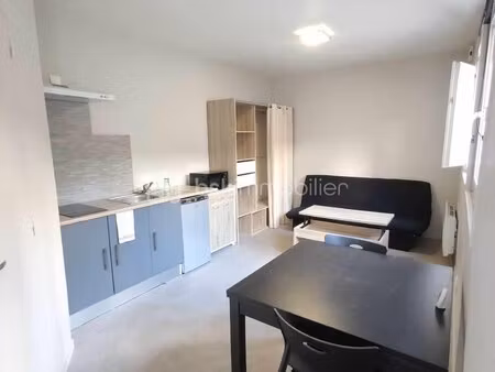 immeuble de 49 m² à saint-hilaire-du-harcouet