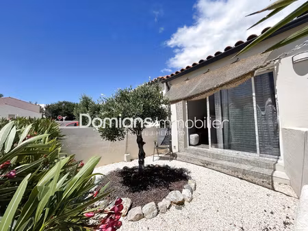 a vendre thuir villa de plain pied avec jardin et garage