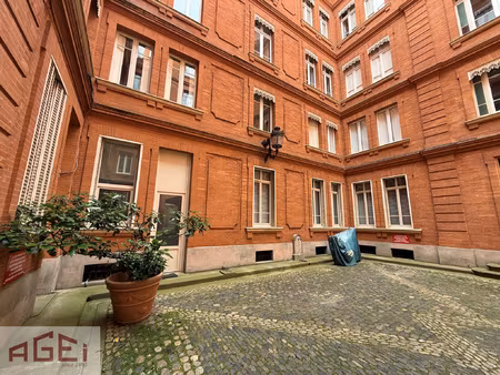 local commercial - 80 m2 - métro jeanne d'arc