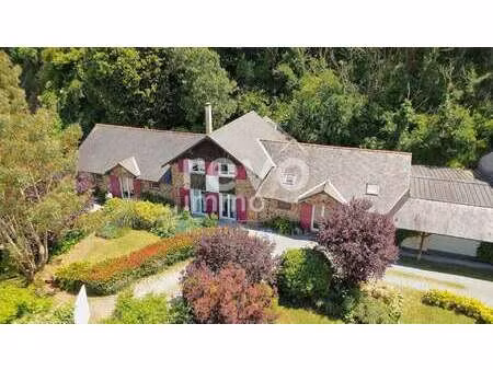 vente longère et corps de ferme à la varenne (49270) : à vendre / 232m² la varenne