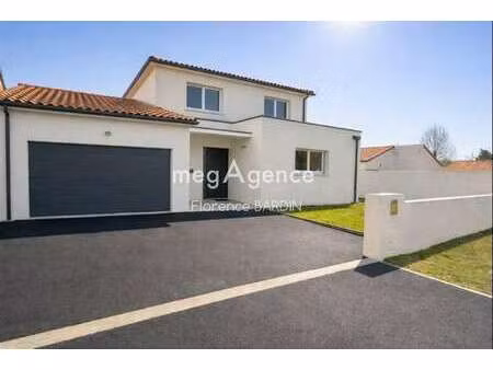 vente maison au puy-saint-bonnet (49300) : à vendre / 141m² le puy-saint-bonnet