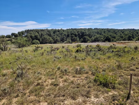 terrain 1690m2 non constructible