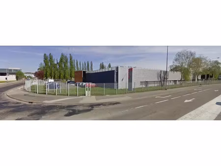 cellules d'activités modulables  de 127 m² à 666 m²