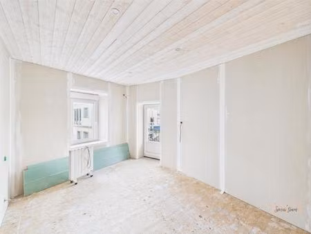 idéal investisseurs - maison d'environ 120m2 à finir de rénover