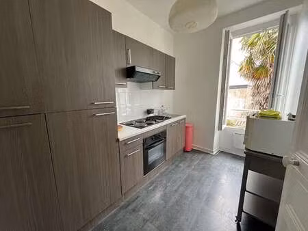 location appartement 2 pièces meublé au pouliguen (44510) : à louer 2 pièces meublé / 40m²