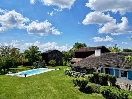 proche de marmande - élégante maison en pierre de 4 chambres avec piscine et vues...