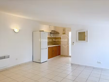 location appartement 1 pièce 24 m² à berre-l’étang (13130)