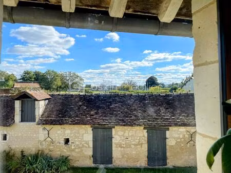 corps de ferme de 160 m² à nouatre