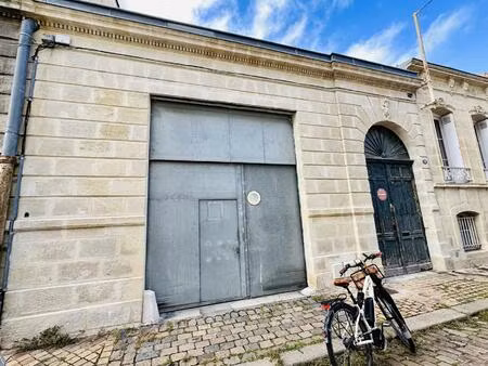 bordeaux centre jardin public / montesquieu   superbe immeuble pierre   380 m2 de garage..